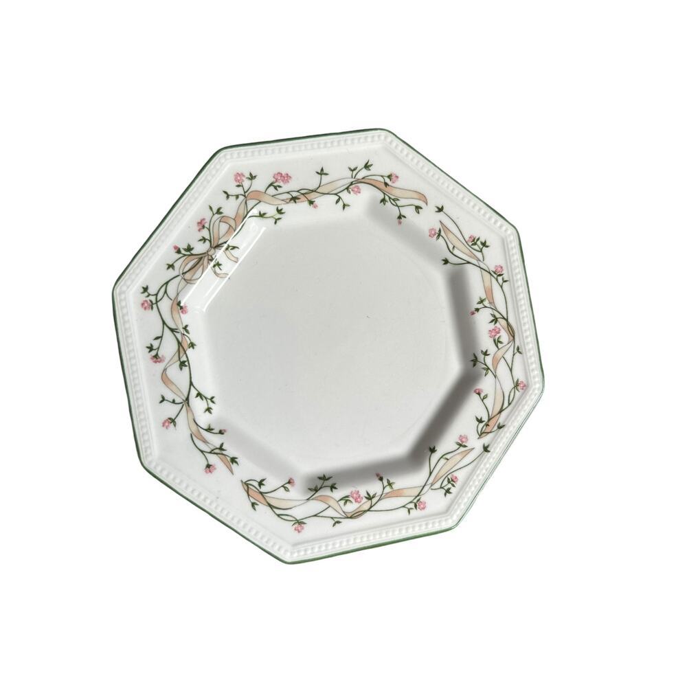 Johnson Brothers VINTAGE china Eternal Beau 3pc. Teacup, Saucer & Side Dish Set - Picture 9 of 10